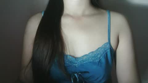 sweety_princess15 online show from October 1, 2025, 3:40 pm
