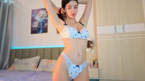 Snapshot of sweety_vikky chatting on June 28, 2026, 12:49 am Vikky online show from June 28, 2026, 12:49 am