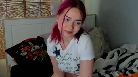 sweetyangiee online show from May 7, 2026, 2:00 pm