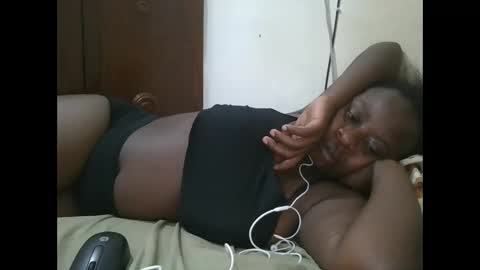 Snapshot of sweetyass25 chatting on September 15, 2025, 6:41 pm sweetyass25 online show from September 15, 2025, 6:41 pm