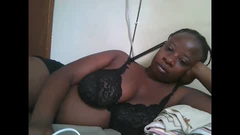 Snapshot of sweetyass25 chatting on September 25, 2025, 6:06 am sweetyass25 online show from September 25, 2025, 6:06 am