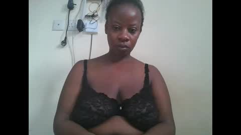 Snapshot of sweetyass25 chatting on September 29, 2025, 4:28 am sweetyass25 online show from September 29, 2025, 4:28 am