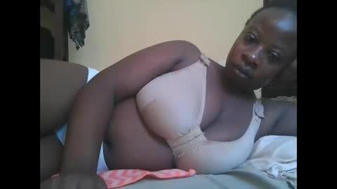 Snapshot of sweetyass25 chatting on October 11, 2025, 5:28 am sweetyass25 online show from October 11, 2025, 5:28 am