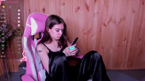 sweetydeviliya online show from January 23, 2025, 8:04 am