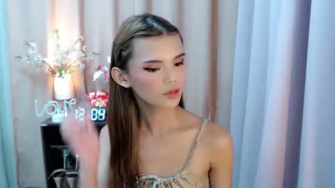 Megan online show from September 23, 2025, 4:04 am