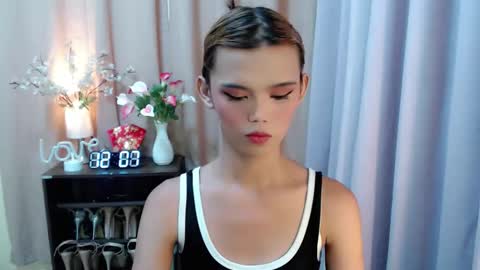 Megan online show from October 1, 2025, 4:07 am