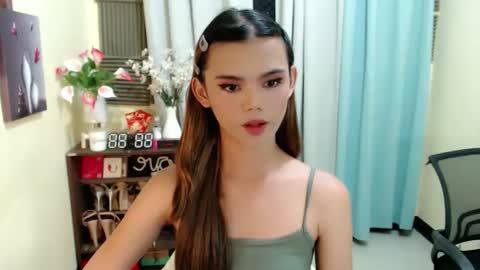Snapshot of sweetytrannygirlxx chatting on March 15, 2026, 5:24 am Megan online show from March 15, 2026, 5:24 am