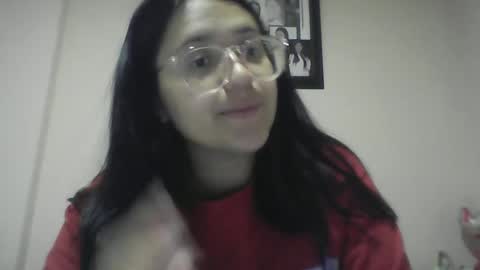 sweetyypeach online show from December 8, 2024, 4:14 am