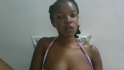 sweetz_candice online show from October 15, 2025, 9:31 am