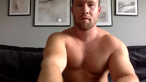 swekingxx online show from September 9, 2025, 11:54 am