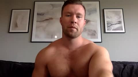 swekingxx online show from October 5, 2025, 10:24 am