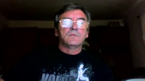 Snapshot of swergiu333 chatting on May 31, 2026, 8:32 am Raymond online show from May 31, 2026, 8:32 am