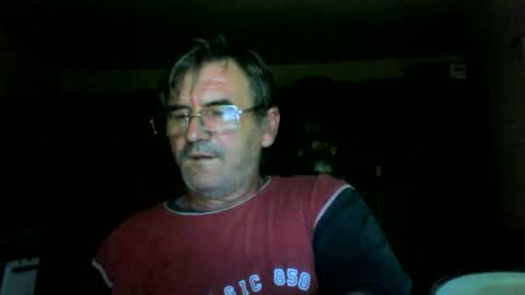 Snapshot of swergiu333 chatting on June 8, 2026, 4:13 am Raymond online show from June 8, 2026, 4:13 am