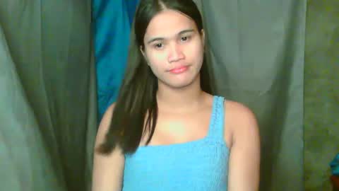 Snapshot of swettie_rhea chatting on April 18, 2026, 2:21 pm Rhea online show from April 18, 2026, 2:21 pm
