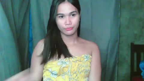 Snapshot of swettie_rhea chatting on April 23, 2026, 4:20 pm Rhea online show from April 23, 2026, 4:20 pm