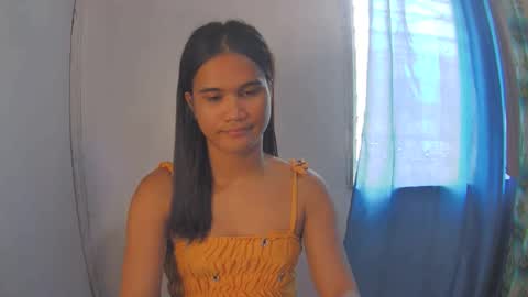 Snapshot of swettie_rhea chatting on May 25, 2026, 2:28 am Rhea online show from May 25, 2026, 2:28 am