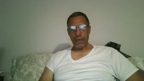 Snapshot of swimmerbod2495 chatting on February 18, 2026, 6:53 am swimmerbod2495 online show from February 18, 2026, 6:53 am