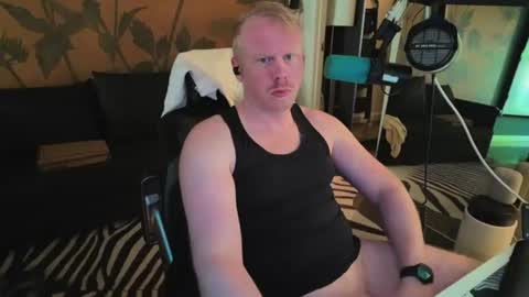 Snapshot of switchdean chatting on July 23, 2026, 4:49 pm Switch online show from July 23, 2026, 4:49 pm