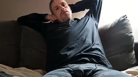 Snapshot of swontguy2025 chatting on November 15, 2025, 5:27 am swontguy2025 online show from November 15, 2025, 5:27 am