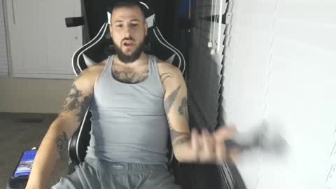 swoozy_ online show from September 12, 2025, 12:11 am