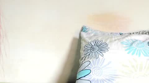 Lilly  online show from January 16, 2025, 8:03 pm