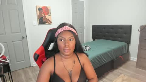 sxamleuy online show from February 14, 2025, 4:04 am