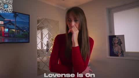 Sophie online show from October 7, 2025, 2:20 am