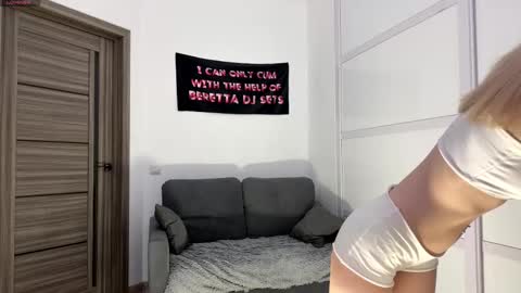 Snapshot of sydneyhackathorn chatting on February 23, 2026, 5:10 pm Mona online show from February 23, 2026, 5:10 pm