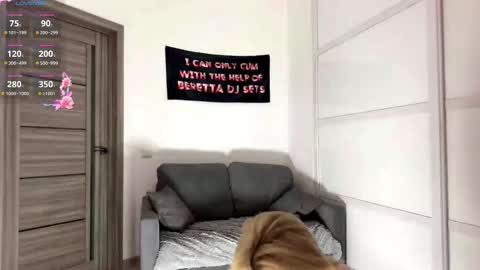 Snapshot of sydneyhackathorn chatting on February 26, 2026, 5:12 pm Mona online show from February 26, 2026, 5:12 pm