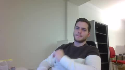 Snapshot of syl092 chatting on December 10, 2024, 4:38 pm syl092 online show from December 10, 2024, 4:38 pm