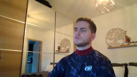 Snapshot of syl092 chatting on January 3, 2025, 3:44 pm syl092 online show from January 3, 2025, 3:44 pm