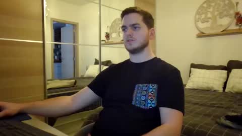 Snapshot of syl092 chatting on January 13, 2025, 5:33 pm syl092 online show from January 13, 2025, 5:33 pm