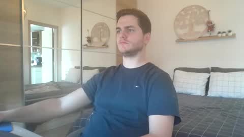 Snapshot of syl092 chatting on February 3, 2025, 2:13 pm syl092 online show from February 3, 2025, 2:13 pm