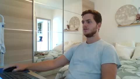 Snapshot of syl092 chatting on September 14, 2025, 12:04 pm syl092 online show from September 14, 2025, 12:04 pm