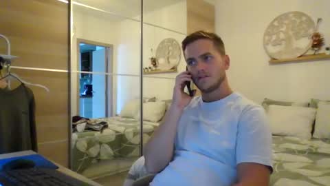 Snapshot of syl092 chatting on September 25, 2025, 4:00 pm syl092 online show from September 25, 2025, 4:00 pm