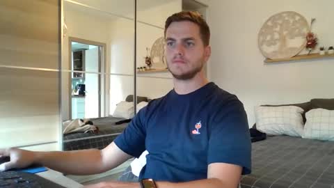 Snapshot of syl092 chatting on September 29, 2025, 4:45 pm syl092 online show from September 29, 2025, 4:45 pm