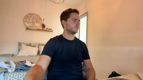 syl092 online show from July 15, 2026, 12:54 pm