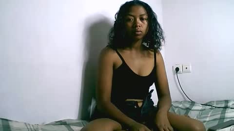 syliaah online show from November 27, 2025, 2:57 am