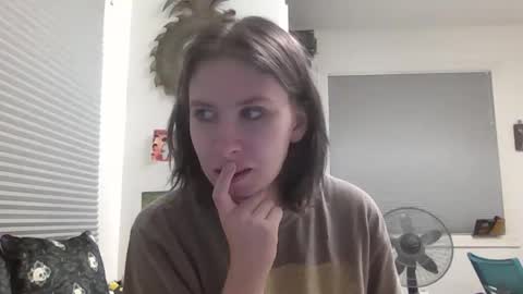 Sylphy online show from November 2, 2025, 9:11 am