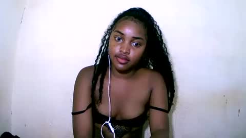 sylviasexy27 online show from January 20, 2025, 12:46 am