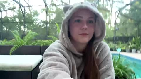 Jennah online show from October 12, 2025, 10:53 pm