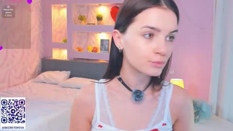 Eva online show from November 12, 2025, 7:13 pm