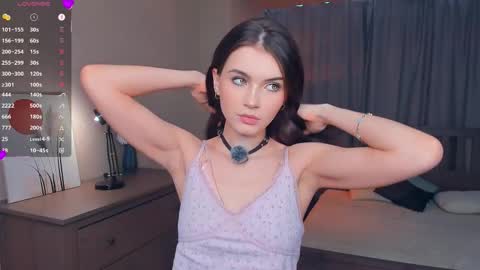 Snapshot of synne_glows chatting on February 9, 2026, 7:01 am Eva online show from February 9, 2026, 7:01 am