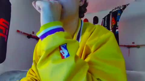 Snapshot of t0n3r chatting on November 27, 2025, 12:24 am TONER online show from November 27, 2025, 12:24 am