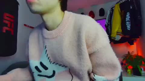 Snapshot of t0n3r chatting on December 1, 2025, 12:48 am TONER online show from December 1, 2025, 12:48 am