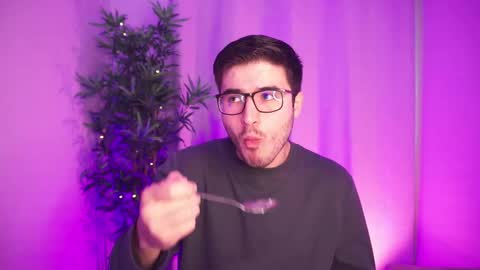 t0ny_wylie online show from November 20, 2025, 11:32 am