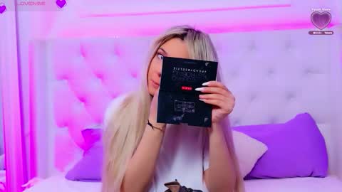 Arianna online show from March 19, 2026, 2:21 pm