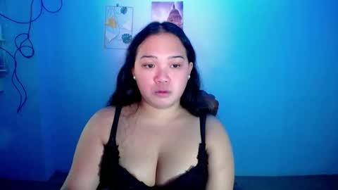 Snapshot of tabatenaxoxo chatting on November 17, 2025, 1:33 am Christine online show from November 17, 2025, 1:33 am