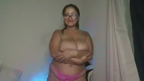 Snapshot of tachi1713 chatting on February 1, 2026, 10:19 pm yameil online show from February 1, 2026, 10:19 pm