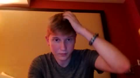 collegetwinkboi online show from December 16, 2025, 8:19 am